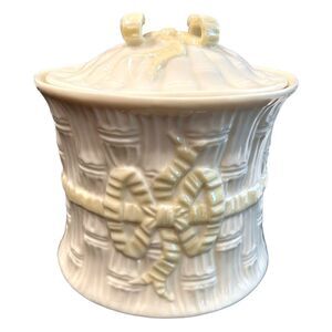 Vintage Belleek Porcelain Ribbon Biscuit Bamboo Barrel ~ 7th Brown Mark